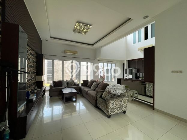 Rumah Elit LB 550m2 Siap Huni Desain Elegan di BSD Telaga Golf, Tangerang Rumah Elit LB 550m2 Siap Huni Desain Elegan di BSD Telaga Golf, Tangerang
