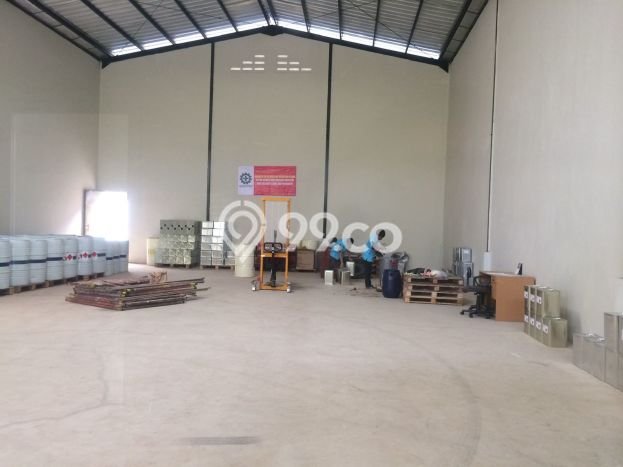 Lokasi Strategis! Dijual Gudang Bisnis di Serpong, Tangerang Selatan Kondisi Baik Lokasi Strategis! Dijual Gudang Bisnis di Serpong, Tangerang Selatan Kondisi Baik