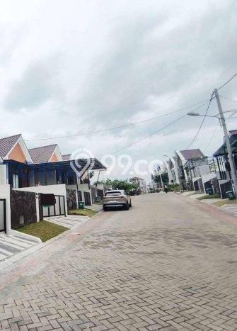 Disewakan! Rumah 3 Kamar Tidur &
1 Kamar Mandi di Tidar, Malang Disewakan! Rumah 3 Kamar Tidur &
1 Kamar Mandi di Tidar, Malang
