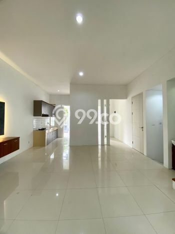 Rumah Lokasi Strategis area Soekarno Hatta, Malang, LT 128m² LB 150m² Rumah Lokasi Strategis area Soekarno Hatta, Malang, LT 128m² LB 150m²