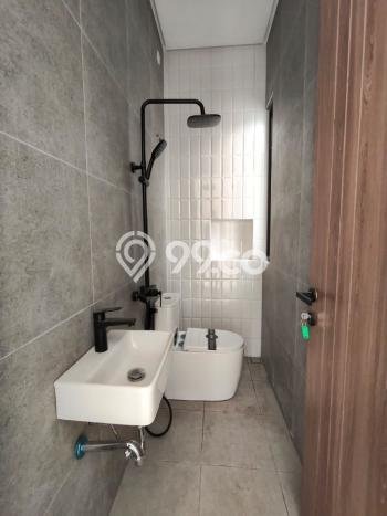 Disewakan! Rumah 3 Kamar Tidur &
1 Kamar Mandi di Tidar, Malang Disewakan! Rumah 3 Kamar Tidur &
1 Kamar Mandi di Tidar, Malang