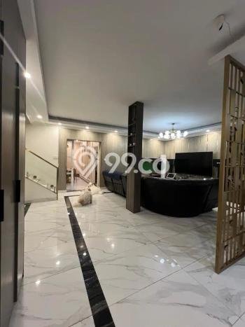 Dijual Rumah Luas Elegan Dengan View Cantik di Puri Mansion, Jakarta Barat Dijual Rumah Luas Elegan Dengan View Cantik di Puri Mansion, Jakarta Barat
