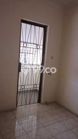 Rumah Modern 3 KT di Taman Palem Jakarta Barat Rumah Modern 3 KT di Taman Palem Jakarta Barat