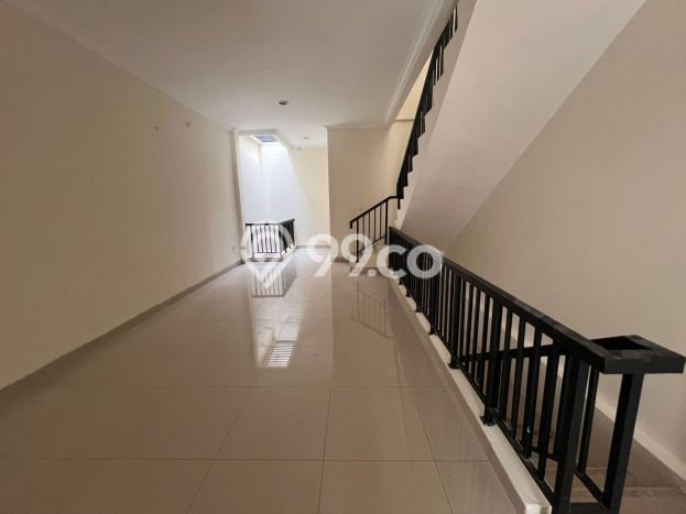 Ruko Bagus Dijual LB 236m2 Lokasi Strategis Jakarta Barat Area Cocok untuk Berbisnis Ruko Bagus Dijual LB 236m2 Lokasi Strategis Jakarta Barat Area Cocok untuk Berbisnis