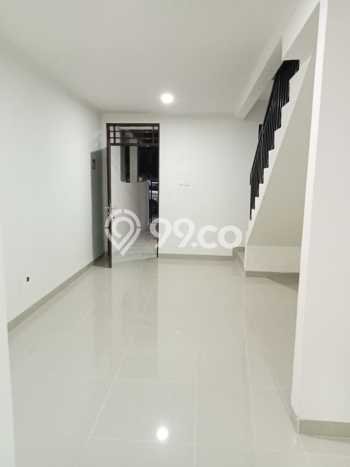 Rumah Modern 2 KT di Taman Palem Jakarta Barat Unfurnished Rumah Modern 2 KT di Taman Palem Jakarta Barat Unfurnished