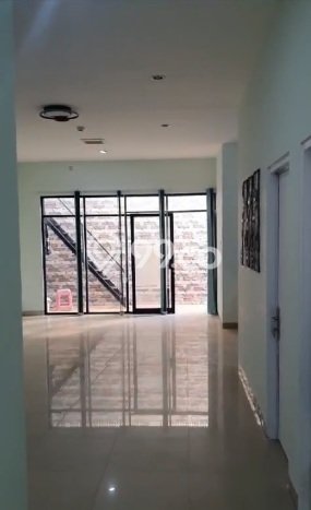Jual Rumah Modern 3 KT di Daan Mogot, Jakarta Barat Jual Rumah Modern 3 KT di Daan Mogot, Jakarta Barat