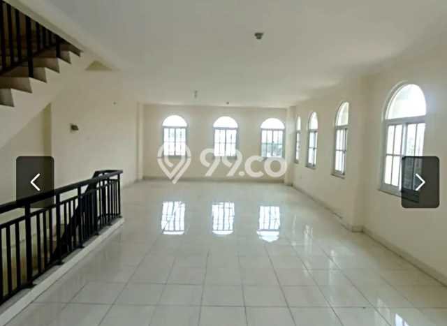 Jual Ruko Strategis Kawasan Cengkareng, Luas 405m2m², Jalan Utama, Kawasan Komersial Jual Ruko Strategis Kawasan Cengkareng, Luas 405m2m², Jalan Utama, Kawasan Komersial