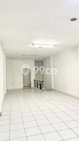 Ruko Dijual di Prime Area Jakarta Barat Luas 68m2 Ruko Dijual di Prime Area Jakarta Barat Luas 68m2