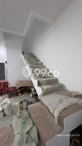 Hunian Cantik Minimalis Lb 135m2 di Kembangan, Jakarta Barat Hunian Cantik Minimalis Lb 135m2 di Kembangan, Jakarta Barat