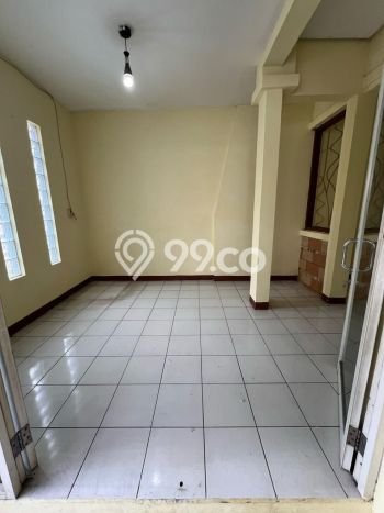 For Sale Rumah 2 Kamar Lokasi Ideal Bagus dan Strategis di Karang Tengah For Sale Rumah 2 Kamar Lokasi Ideal Bagus dan Strategis di Karang Tengah