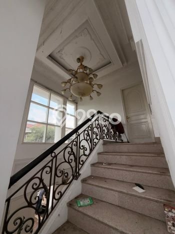 Jual Rumah Luas Elegan Dengan View Cantik di Permata Buana, Jakarta Barat Jual Rumah Luas Elegan Dengan View Cantik di Permata Buana, Jakarta Barat