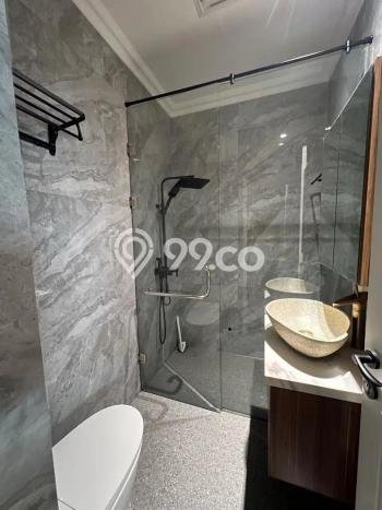 Dijual Rumah Luas Elegan Dengan View Cantik di Puri Mansion, Jakarta Barat Dijual Rumah Luas Elegan Dengan View Cantik di Puri Mansion, Jakarta Barat