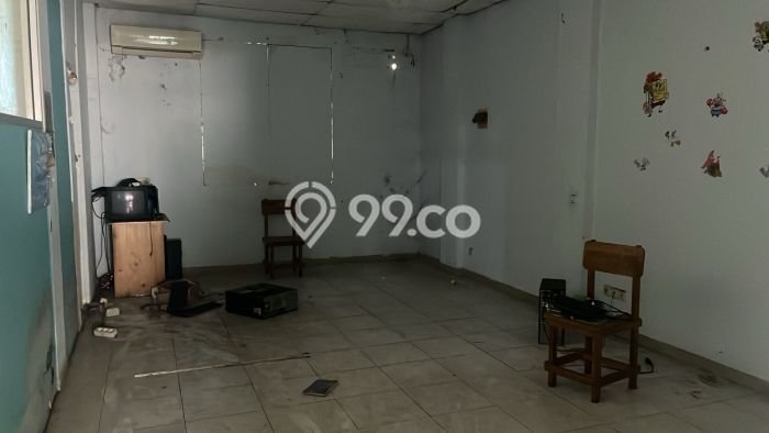 KAWASAN BISNIS! Ruko di Taman Surya, Luas 620m2m², Area Premium KAWASAN BISNIS! Ruko di Taman Surya, Luas 620m2m², Area Premium