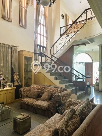 Hot Offer Hunian Mewah Ideal dan Luas di Wiyung, Surabaya Hot Offer Hunian Mewah Ideal dan Luas di Wiyung, Surabaya