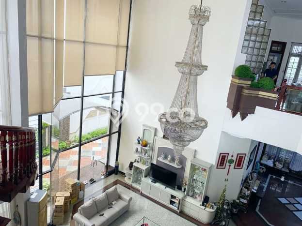 Dijual Rumah Premium dengan Fasilitas Sekitar Komplit di Tegalsari, Surabaya Dijual Rumah Premium dengan Fasilitas Sekitar Komplit di Tegalsari, Surabaya