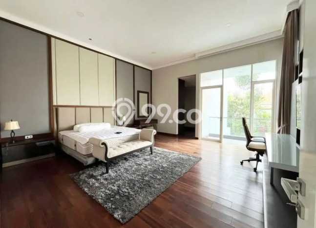 Rumah area Wiyung, Surabaya, Luas 644m2m² LB 900m2m² - SEGERA MILIKI! Rumah area Wiyung, Surabaya, Luas 644m2m² LB 900m2m² - SEGERA MILIKI!