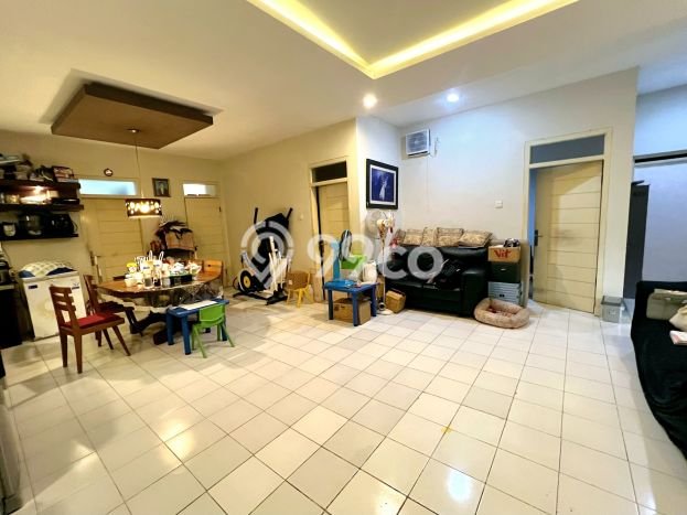 Dijual Rumah 4 Kamar Lokasi Ideal Bagus dan Strategis di Wiyung Dijual Rumah 4 Kamar Lokasi Ideal Bagus dan Strategis di Wiyung