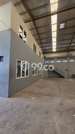 Area Ramai! Gudang Dijual di Menganti untuk Bisnis Luas Bangunan 750m2 Area Ramai! Gudang Dijual di Menganti untuk Bisnis Luas Bangunan 750m2