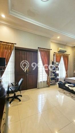 Siap Huni Rumah Mewah 4 Kamar di Gayungan Dekat ke Mana Saja Siap Huni Rumah Mewah 4 Kamar di Gayungan Dekat ke Mana Saja