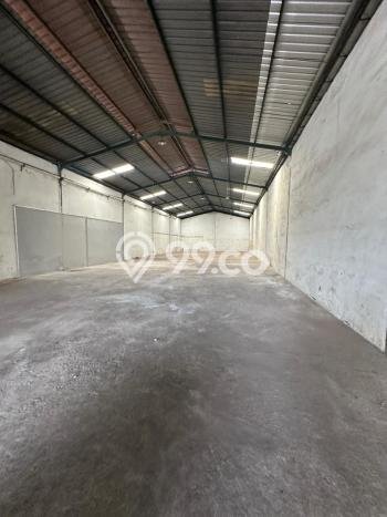 Gudang Dijual di Prime Area Surabaya Luas 462m2 Gudang Dijual di Prime Area Surabaya Luas 462m2