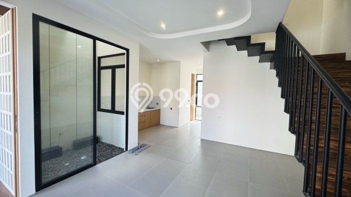 Rumah Strategis Modern Lb 125m2 di Sukolilo, Surabaya Rumah Strategis Modern Lb 125m2 di Sukolilo, Surabaya