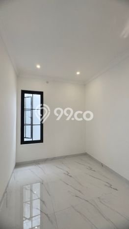Siap Huni Hunian Elit 4 Kamar di Sukolilo Dekat ke Mana Pun Siap Huni Hunian Elit 4 Kamar di Sukolilo Dekat ke Mana Pun