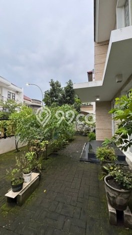 Rumah Eksklusif Siap Huni LT 360m2 di Sambikerep, Surabaya Rumah Eksklusif Siap Huni LT 360m2 di Sambikerep, Surabaya