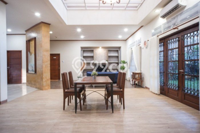 Hunian Mewah LB 500m2 Siap Huni Desain Elegan di Margorejo, Surabaya Hunian Mewah LB 500m2 Siap Huni Desain Elegan di Margorejo, Surabaya