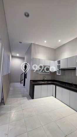 Siap Huni Hunian Elit 4 Kamar di Mulyorejo Dekat ke Mana Pun Siap Huni Hunian Elit 4 Kamar di Mulyorejo Dekat ke Mana Pun