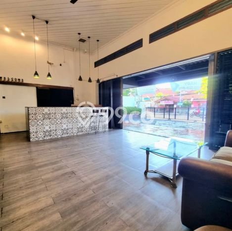 Best Deal Hunian Premium Ideal dan Luas di Genteng, Surabaya Best Deal Hunian Premium Ideal dan Luas di Genteng, Surabaya