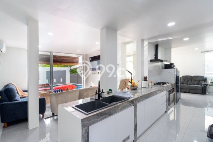 Dijual Vila Kawasan Kuta Selatan, Luas 220m2m², Area tenang untuk Anda Dijual Vila Kawasan Kuta Selatan, Luas 220m2m², Area tenang untuk Anda