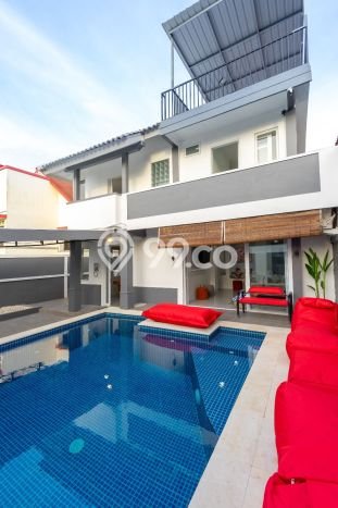 Dijual Vila Kawasan Kuta Selatan, Luas 220m2m², Area tenang untuk Anda Dijual Vila Kawasan Kuta Selatan, Luas 220m2m², Area tenang untuk Anda
