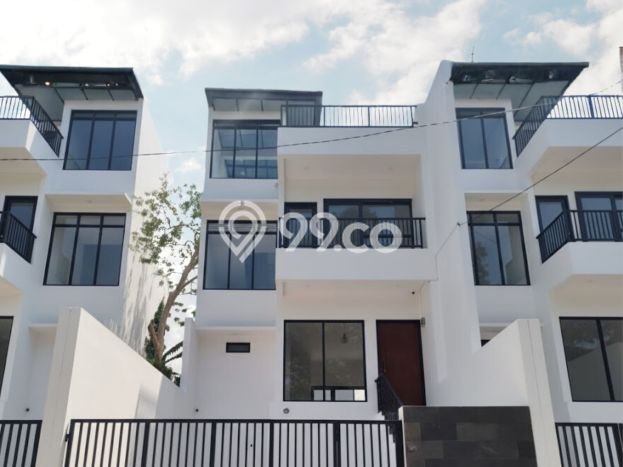 Jual Rumah Favorit Siap Huni LB 140m2 di Coblong, Bandung Jual Rumah Favorit Siap Huni LB 140m2 di Coblong, Bandung