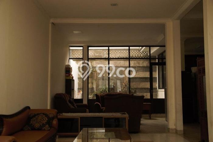 Rumah di Batununggal, Luas 270m2m², Bangunan 500m2m² Rumah di Batununggal, Luas 270m2m², Bangunan 500m2m²