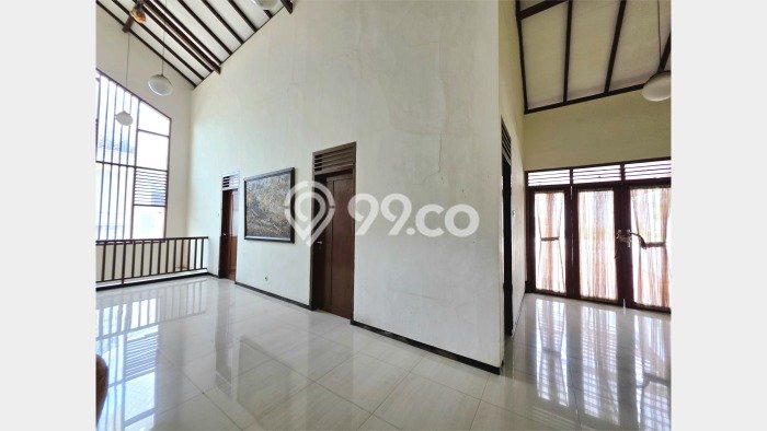 Rumah Elit Modern Tanpa Renovasi di Tidar Malang Rumah Elit Modern Tanpa Renovasi di Tidar Malang