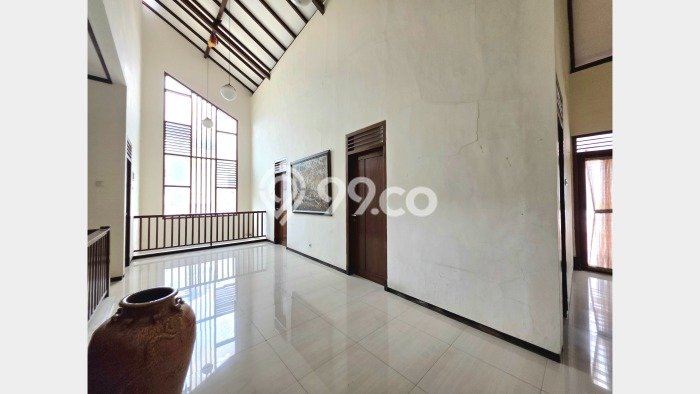 Rumah Elit Modern Tanpa Renovasi di Tidar Malang Rumah Elit Modern Tanpa Renovasi di Tidar Malang