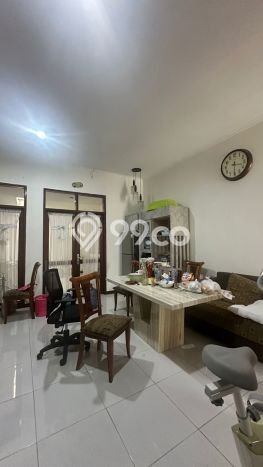 For Sale Hunian Rumah Terawat 2 KT di Citraland, Surabaya For Sale Hunian Rumah Terawat 2 KT di Citraland, Surabaya