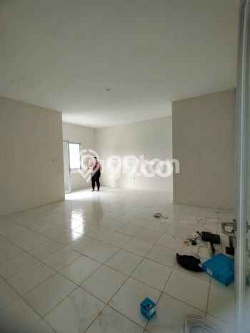AREA KOMERSIAL! Gudang Kawasan Manyar, Luas 120m2m², Lokasi Strategis AREA KOMERSIAL! Gudang Kawasan Manyar, Luas 120m2m², Lokasi Strategis