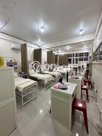 Ruko Lokasi Strategis di Sukolilo, Luas 216m2m², Jalan Utama Ruko Lokasi Strategis di Sukolilo, Luas 216m2m², Jalan Utama