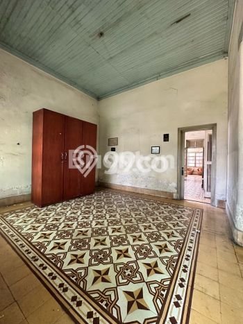 Rumah Bagus kawasan Klojen, Malang, Luas 722m2m² LB 266m2m² DIJUAL CEPAT! Rumah Bagus kawasan Klojen, Malang, Luas 722m2m² LB 266m2m² DIJUAL CEPAT!