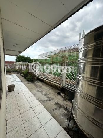 Ruko Premium di , Luas 231m2m², Pusat Bisnis, Dekat Surabaya, Surabaya Ruko Premium di , Luas 231m2m², Pusat Bisnis, Dekat Surabaya, Surabaya
