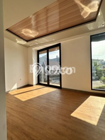 BEST INVESTMENT! Rumah area , Luas 60m2m² Bangunan 98m2m² BEST INVESTMENT! Rumah area , Luas 60m2m² Bangunan 98m2m²