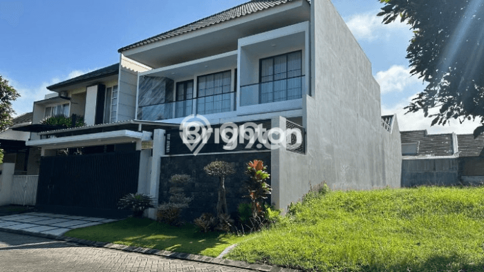 Rumah Elit Modern Siap Huni di Araya Malang Rumah Elit Modern Siap Huni di Araya Malang