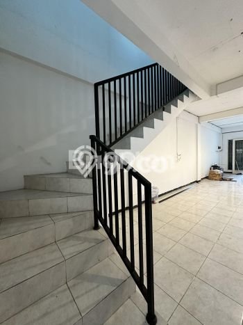 Untuk Dijual Ruko di Rungkut Surabaya LT 109m2 / LB 129m2 Untuk Dijual Ruko di Rungkut Surabaya LT 109m2 / LB 129m2