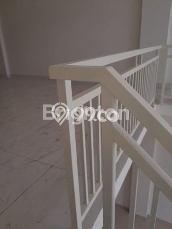 AREA KOMERSIAL! Ruko Kawasan , Luas 416m2m², Posisi Premium AREA KOMERSIAL! Ruko Kawasan , Luas 416m2m², Posisi Premium
