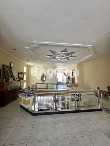 Hunian Mewah Siap Huni LT 450m2 di Mulyorejo, Surabaya Hunian Mewah Siap Huni LT 450m2 di Mulyorejo, Surabaya