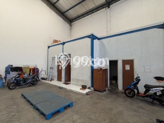 Unit Gudang Dijual di Gedangan Sidoarjo 450m2 Unit Gudang Dijual di Gedangan Sidoarjo 450m2