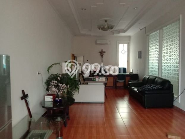 Rumah Mewah Siap Huni LT 465m2 di Kenjeran, Surabaya Rumah Mewah Siap Huni LT 465m2 di Kenjeran, Surabaya