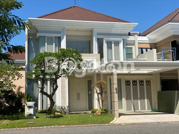 Rumah Luxury Modern Tanpa Renovasi di Pakuwon City Surabaya Rumah Luxury Modern Tanpa Renovasi di Pakuwon City Surabaya