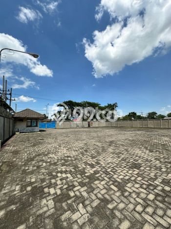 AREA PREMIUM! Gudang Kawasan , Luas 1800m2m², Lokasi Strategis AREA PREMIUM! Gudang Kawasan , Luas 1800m2m², Lokasi Strategis